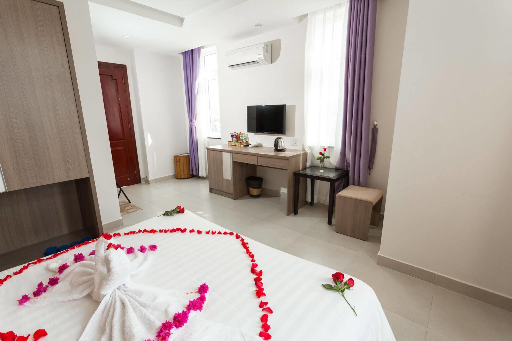 Blue Sky Phu Quoc Hotel מראה חיצוני תמונה
